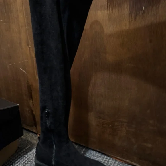 Knee high Swede boots - Picture 2 of 4